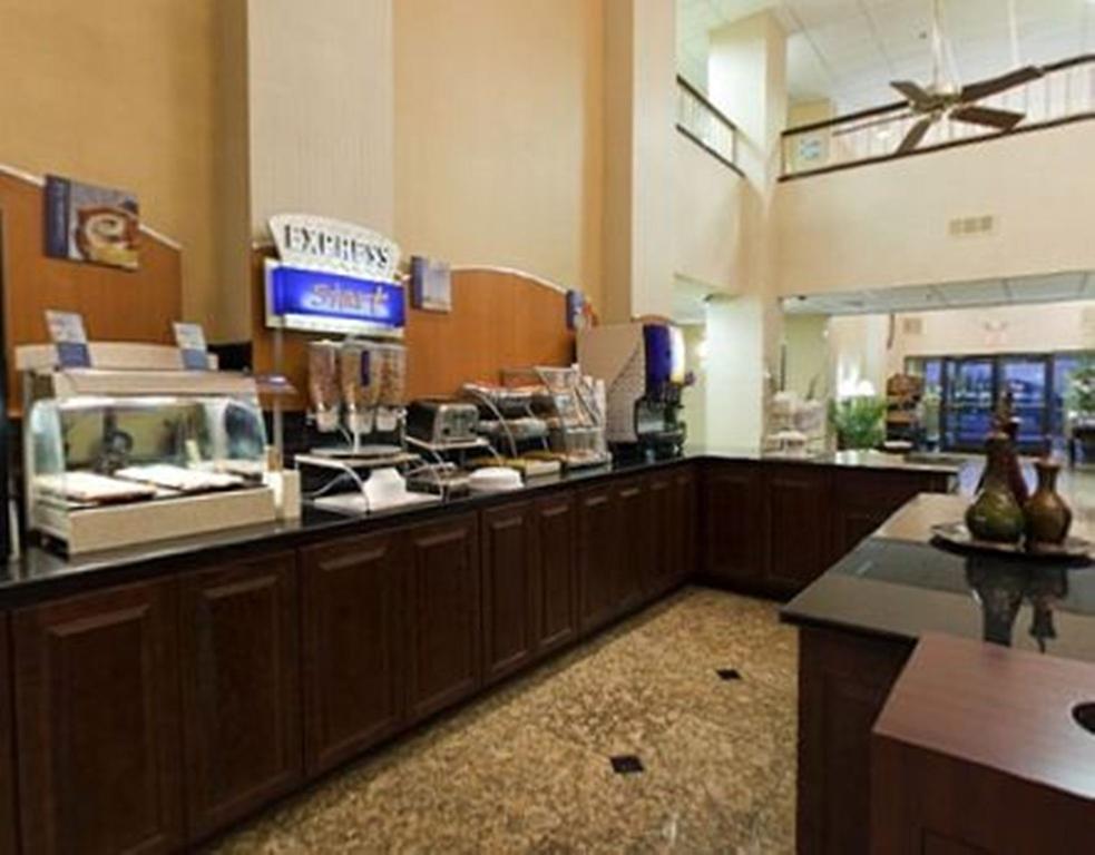 Southaven Inn Express - Memphis International Airport/Graceland Eksteriør bilde